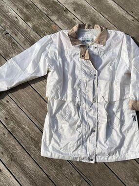 Innovations by Izzi white + tan lightweight vintage jacket
